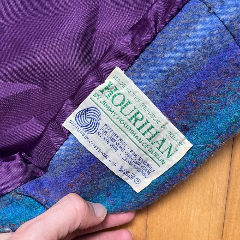 Vintage Hourihan Irish Pure Wool Striped Cape Blue Purple Button Made in Ireland - Picture 10 of 13